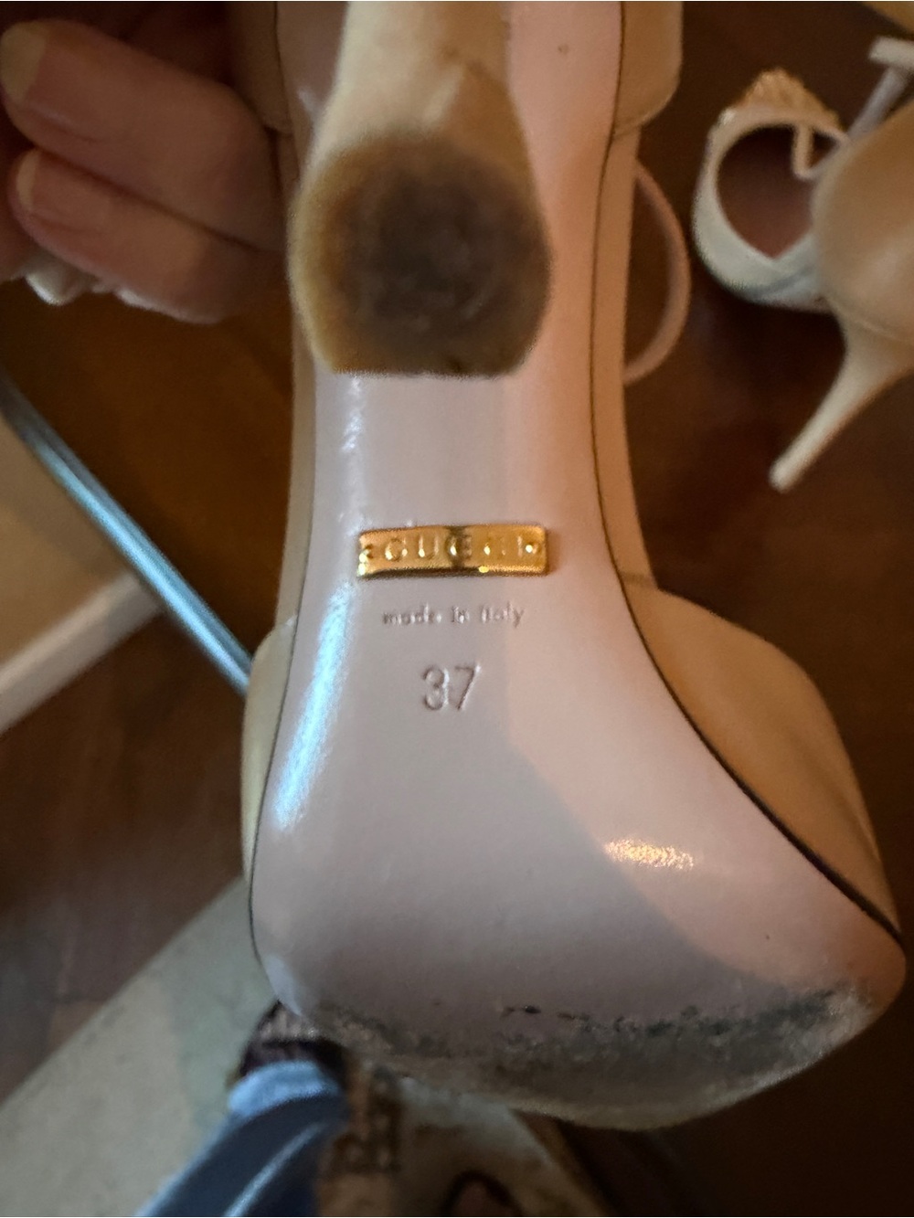 Gucci Pink T-Strap Pointed Toe Studded Pumps - Picture 4 of 7
